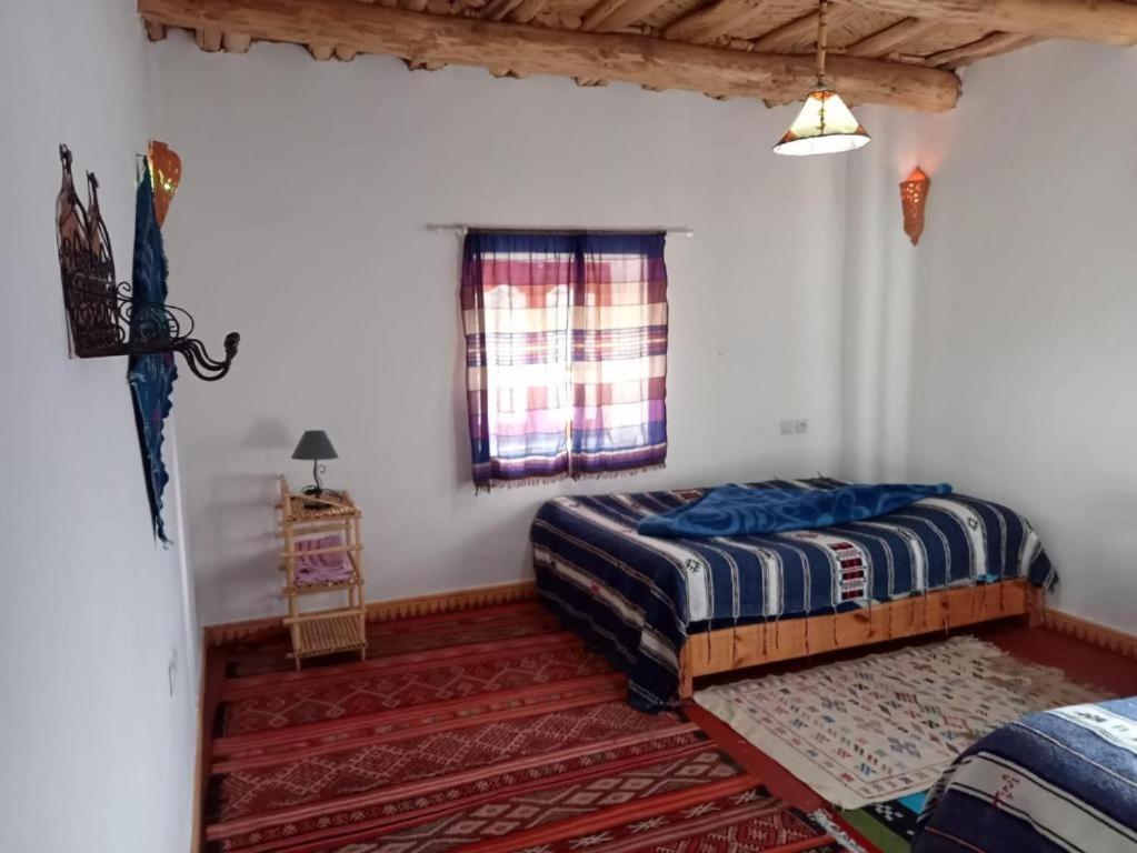 Maison D'Hotes Agdal Telouet Tiguidert Exteriör bild
